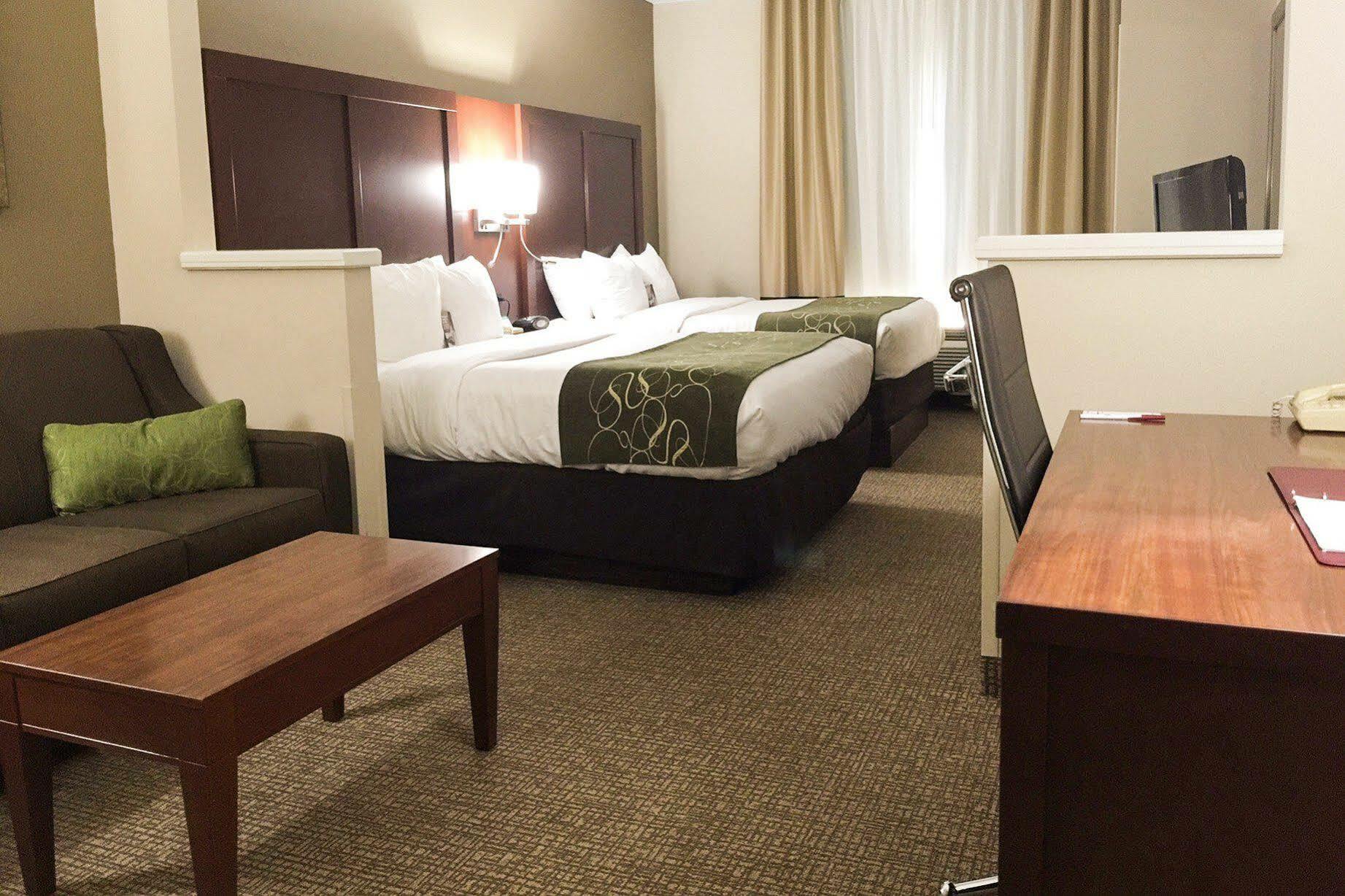 Comfort Suites Johnson City Near University Bagian luar foto